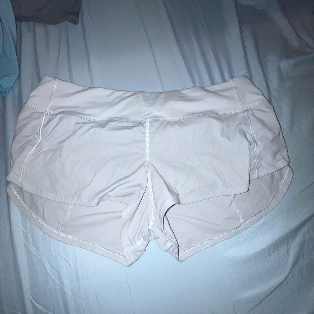 Lululemon Size 8 - 2.5 white  speed ups